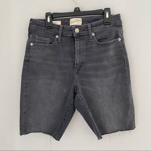 Universal Thread Women’s High Rise Bermuda Shorts